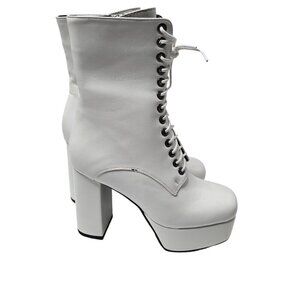 NWOT Dolls Kill Lamoda Serenity Lace Up White Ankle Boots size 8